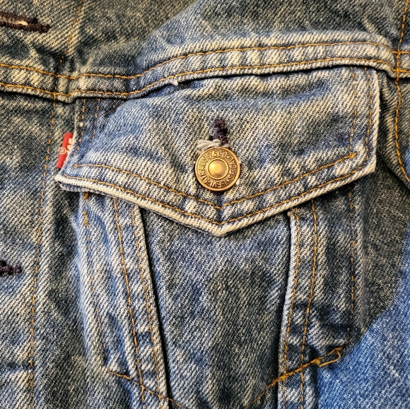 Levi's Jacket Size 40B in excellent condition - Picture 2 of 4